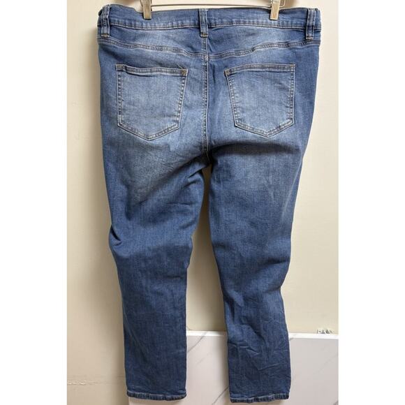 Arula Straight Leg Stretch Distressed/Ripped Jeans Size 14 Women’s - Picture 2 of 6